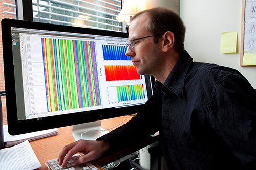 David Walsh is an environmental genomics researcher at Concordia and the Canada Research Chair in Microbial Ecology and Genomics. | Photo by Concordia University