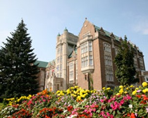 Loyola Campus spring clean-up