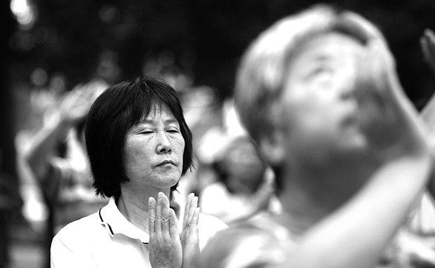 Understanding the interrelationship between the brain and the body will help to prevent cognitive decline and loss of mobility. | Photo by Edwin Lee (Flickr Creative Commons) Understanding the interrelationship between the brain and the body will help to prevent cognitive decline and loss of mobility. | Photo by Edwin Lee (Flickr Creative Commons)