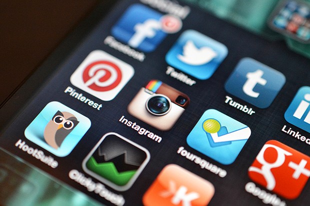 Before you tweet, consider these essential social media do’s and don’ts.