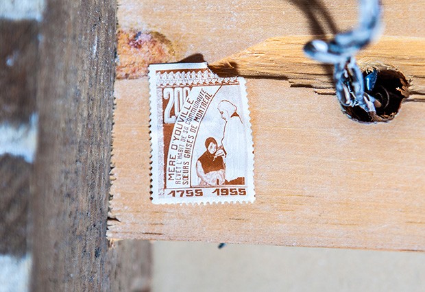 grey-nuns-wall-stamps-620