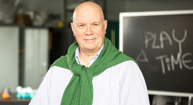 Stephen Snow has found “a new way to dramatize the stories of caregivers.” Stephen Snow has found “a new way to dramatize the stories of caregivers.”