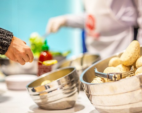 Noodles at noon for Concordia’s Centraide campaign