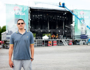Nick Farkas (BA 90) runs Montreal’s annual Osheaga music festival. | Photo by Susan Moss