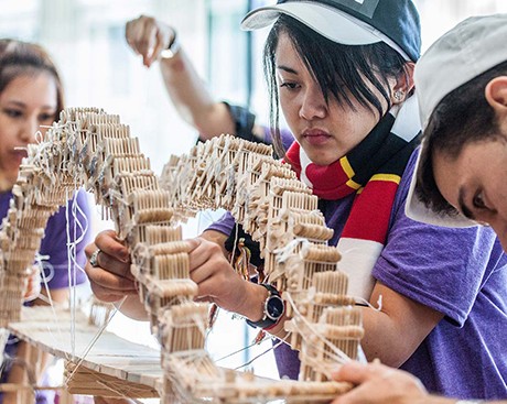 'Crush! Crush! Crush!'  The Troitsky Bridge Building Competition is back