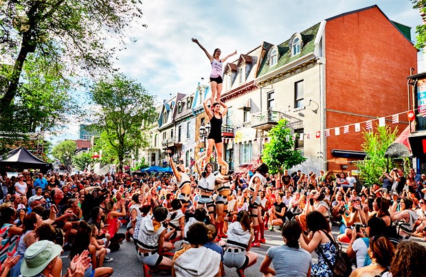 Montréal Complètement Cirque | Photo by Andrew Miller