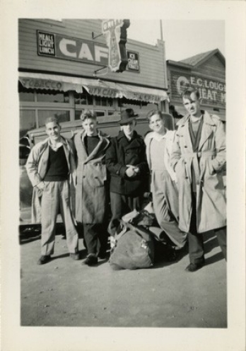 Seventy-five students from Sir George Williams College went out west in 1942 to harvest wheat, oats, barley and flax. | Photo courtesy of Records Management and Archives