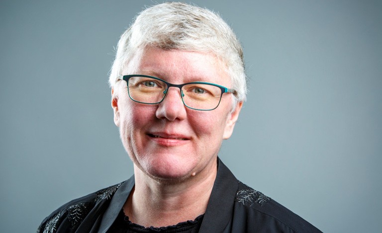 Lynne Bowker: “Using machine translation thoughtfully requires us to act thoughtfully.” Lynne Bowker: “Using machine translation thoughtfully requires us to act thoughtfully.”