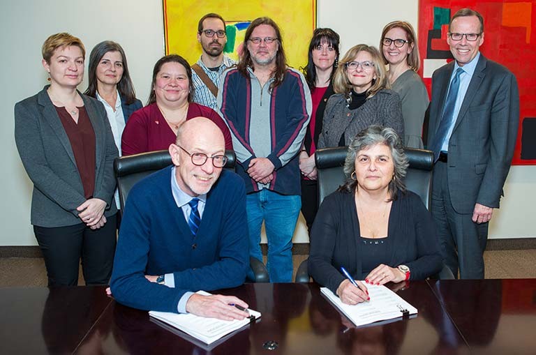 Concordia University Support Staff Union signs a new agreement with the university Concordia University Support Staff Union signs a new agreement with the university