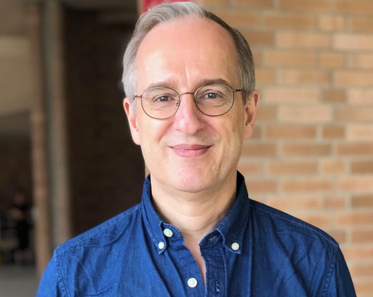 Concordia professor volunteers with Academics Without Borders in Manizales, Colombia