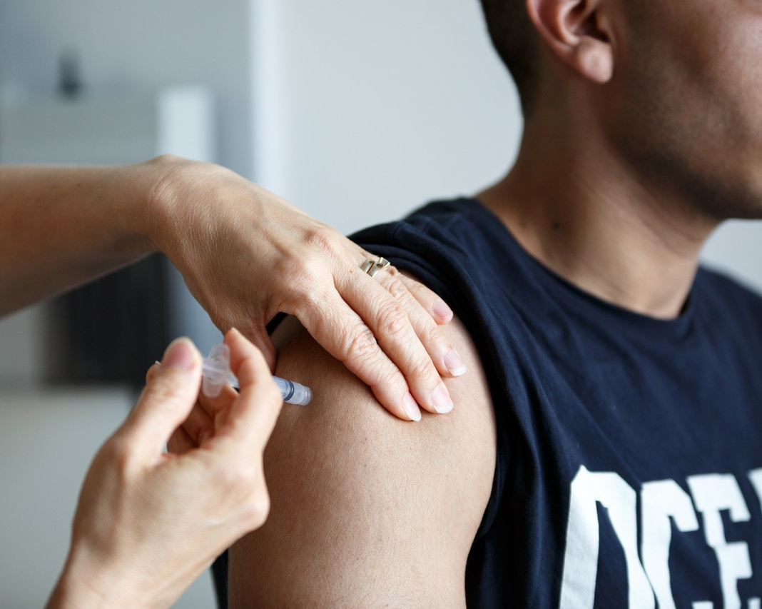Pop-up on-campus COVID-19 vaccination clinics