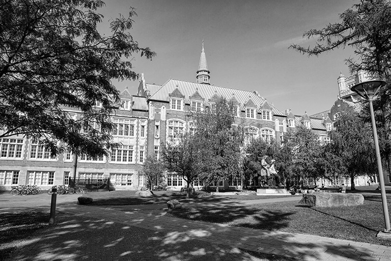 20170919-LOY-Campus-Architecture-056BW-768