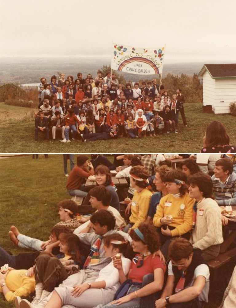 Annonce tes couleurs, Fall of 1983. A large group of students pose for a photo on a high point of land overlooking an autumn backdrop. In the picture below, a medium shot photo shows students casually laying on the grass and eating at picnic tables.