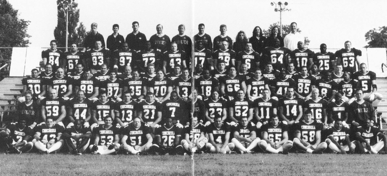 A black and white yearbook photo of the 1998 Concordia Stingers 