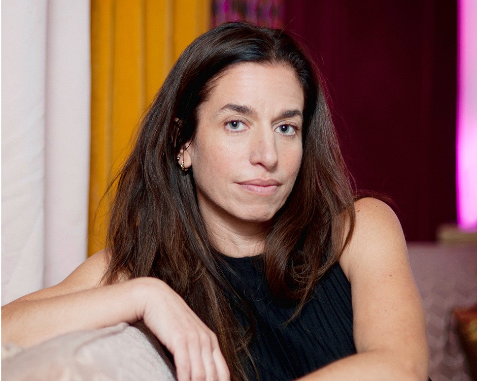 Kathryn Jezer-Morton examines the stories we tell on social media