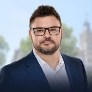 Headshot of Renaud Labrecque.