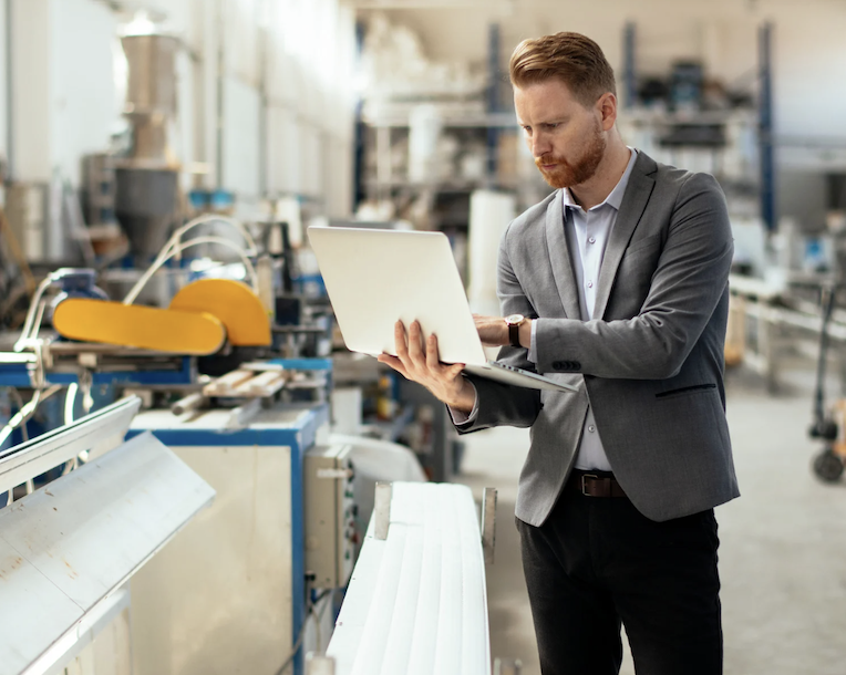 How Canadian manufacturers can close the AI adoption gap before it’s too late