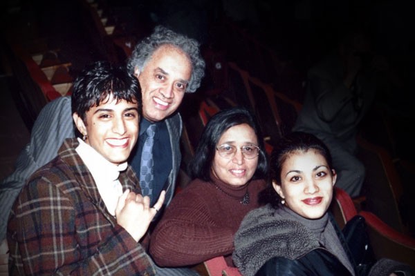 Bhupinder Singh Mangat with his wife Surinder and daughters Simmi (left) and Rishma (right) following Simmi’s iron ring ceremony. She received her BEng from Concordia in 1997.