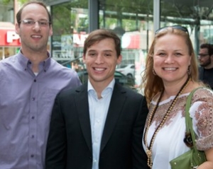 Raphaël Tétreault Boyle with alumni association board members