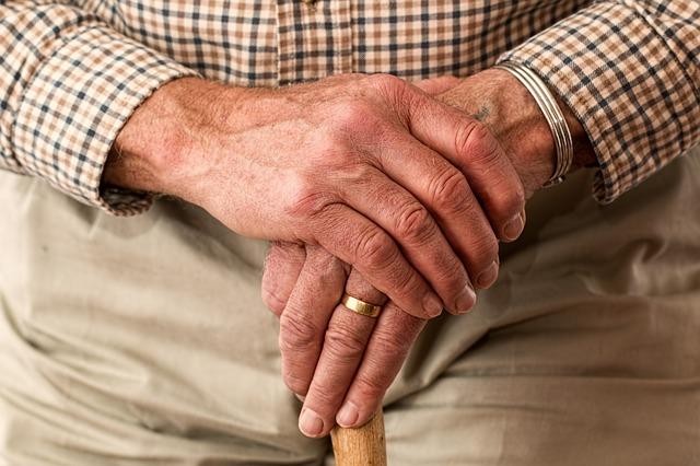 Le Devoir: Le centre de recherche engAGE veut faire évoluer les opinions sur les aînés
