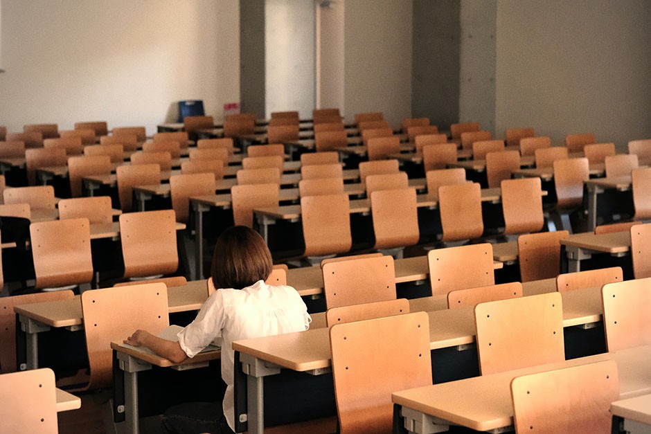 For many students, grad school tends to be a lonely and quite challenging experience.