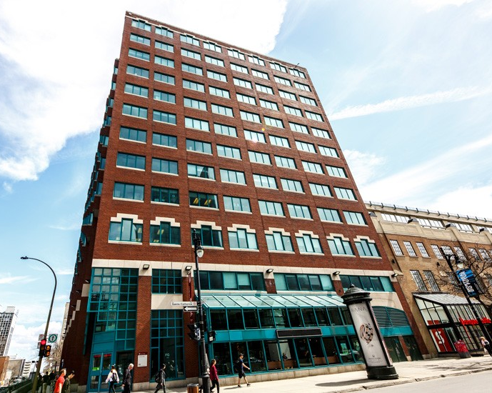 Human Resources front desk to close during lunch hour and on Friday afternoons