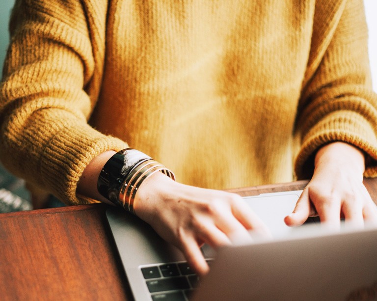 Le passage soudain et massif à l’enseignement en ligne représente à la fois un défi et une occasion pour les étudiants et étudiantes en technologie éducative de Concordia