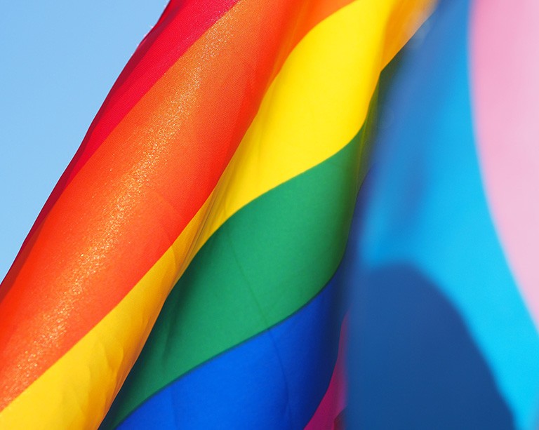 Une nouvelle étude montre que le confinement accroît la vulnérabilité des ados d’identité gaie, lesbienne ou bisexuelle 
