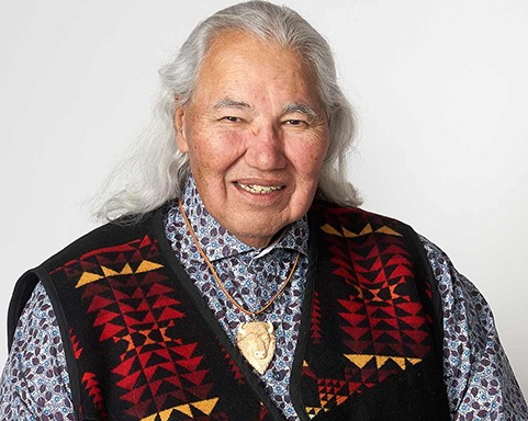 La médaille Loyola 2022 décernée au défenseur des droits autochtones Murray Sinclair