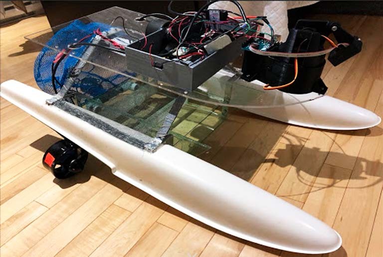 “The most important feature of our prototype is the fact that we made the boat fully autonomous, requiring minimal maintenance.” “The most important feature of our prototype is the fact that we made the boat fully autonomous, requiring minimal maintenance.”
