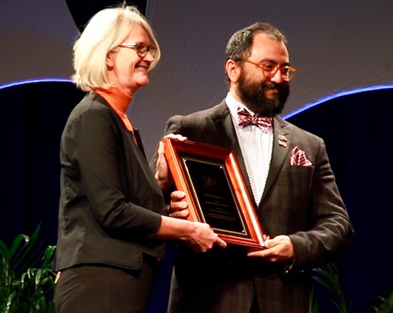 Concordia instructor wins a major teaching award from the Society of Neuroscience