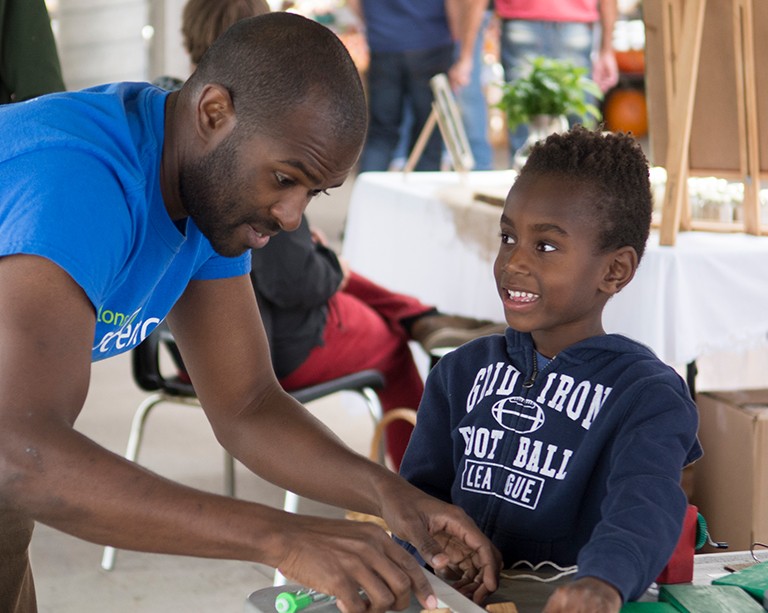 Let’s Talk Science Concordia volunteers deliver rewarding STEM education