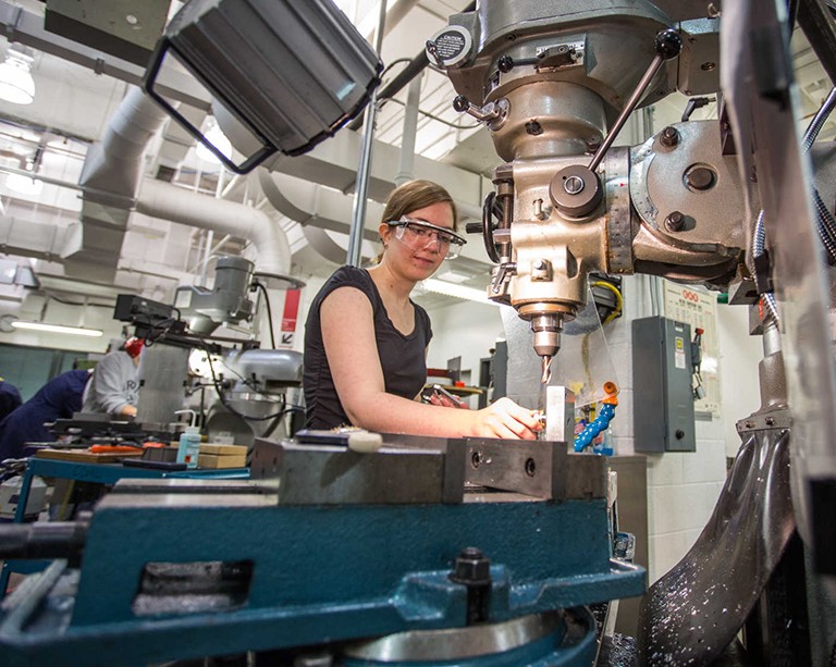 Concordia prof explores the gender gap in engineering