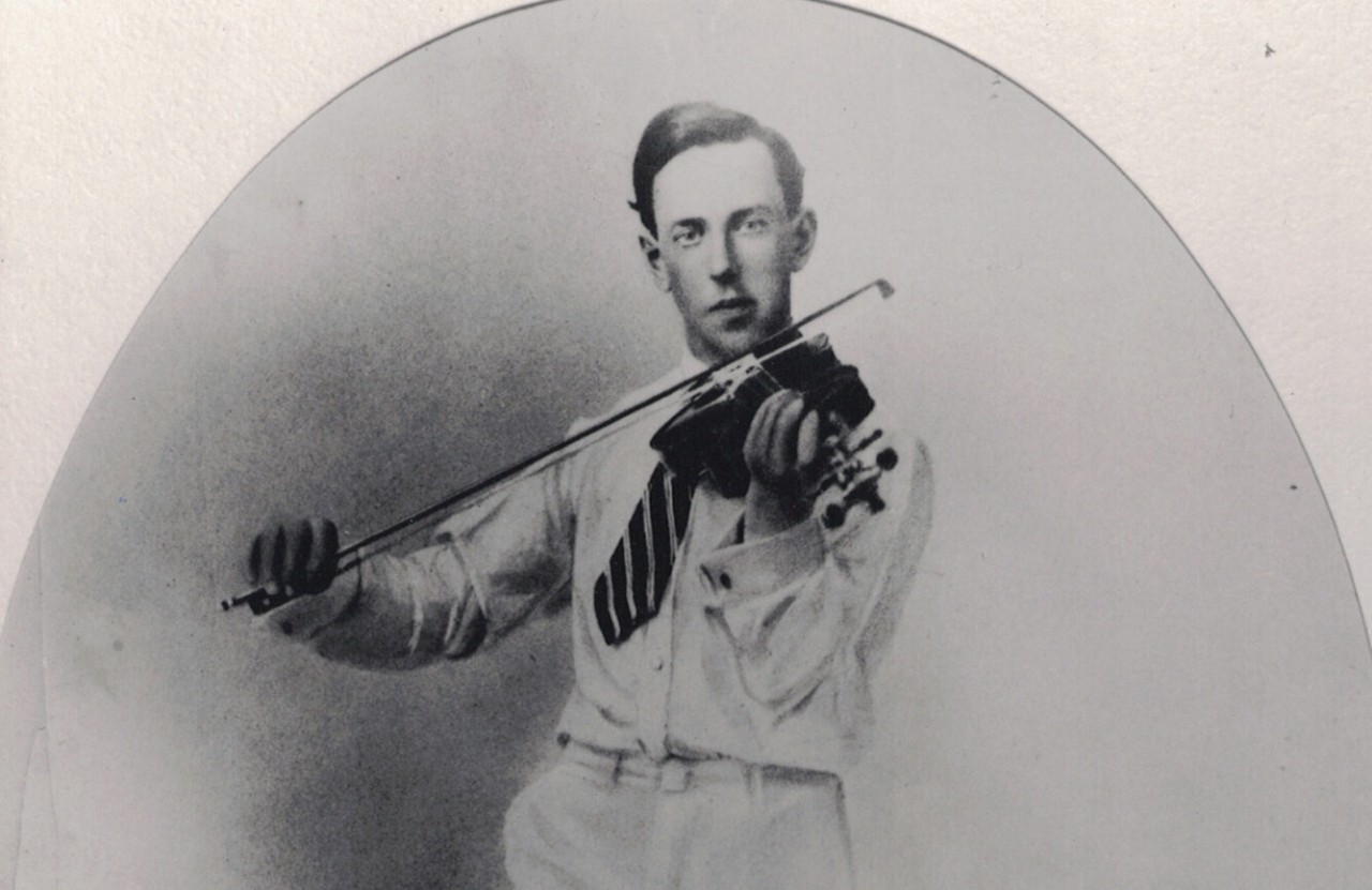 Michael Coleman Portait of Michael Coleman holding a fiddle from 1915
