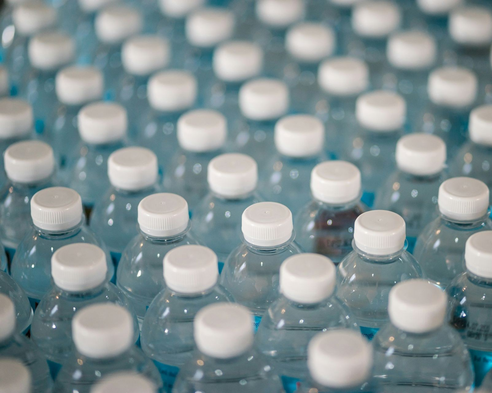 Concordia researchers find convenience, drinking water access and advertising drive global bottled water consumption 