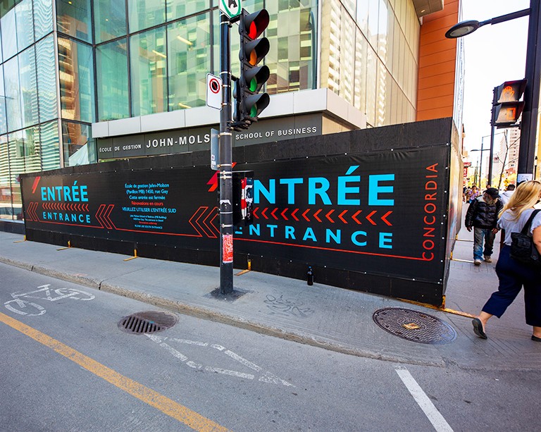 Accédez au pavillon MB par le tunnel pour éviter le chantier