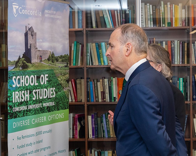 Le vice-premier ministre irlandais visite l’École des études irlandaises de l’Université Concordia