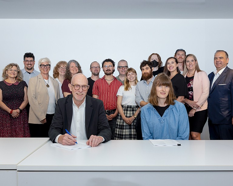 L'Université Concordia et le Syndicat des travailleuses et travailleurs en recherche et enseignement à Concordia signent une nouvelle convention collective  