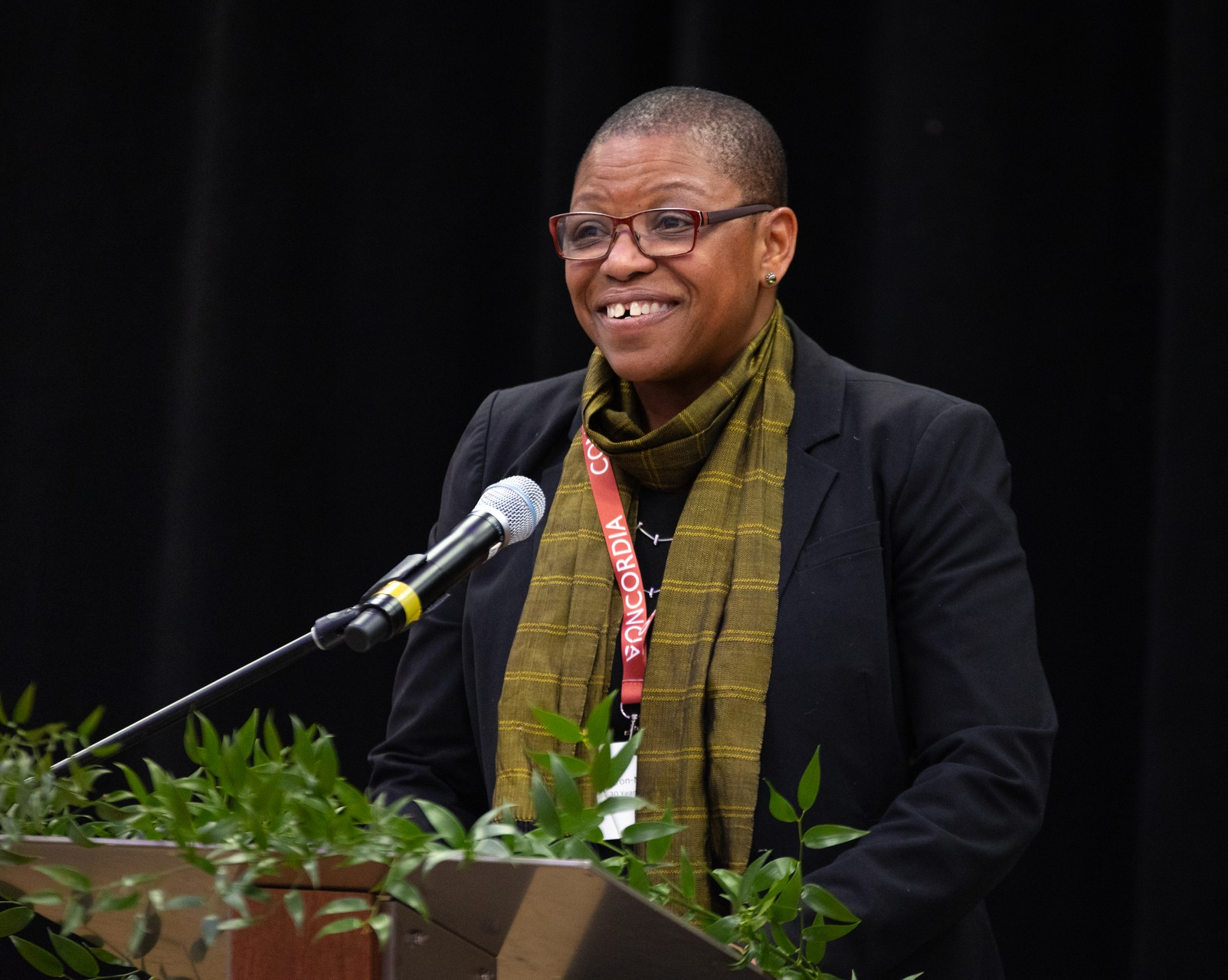 Des membres du personnel cumulant collectivement 3 000 années de service ont été honorés à l’occasion de la cérémonie annuelle de l’Université Concordia célébrant les longs états de service et les départs à la retraite