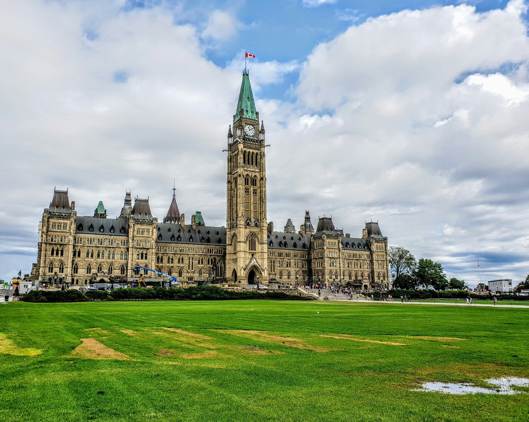 Les États-Unis menacent la stabilité économique et environnementale du Canada